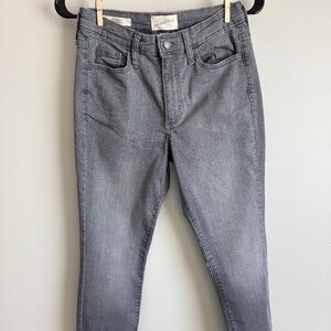 Universal Thread Jeans